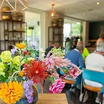 Hotel De Maasparel 4*