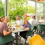 Hotel De Maasparel 4*